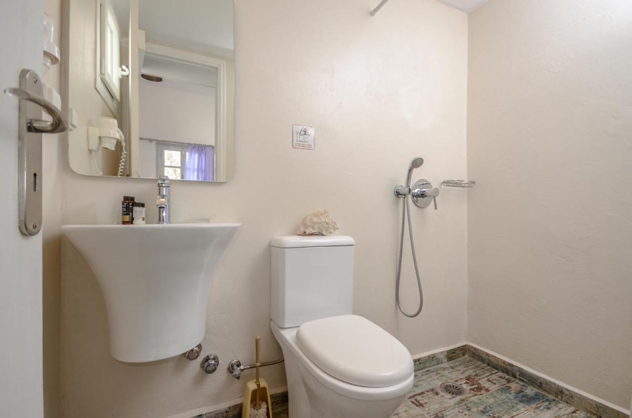 Depis Apartments & Suites Naxos City Екстериор снимка