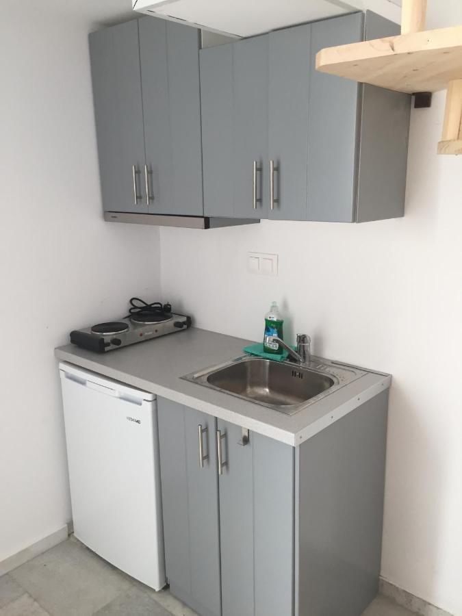 Depis Apartments & Suites Naxos City Екстериор снимка