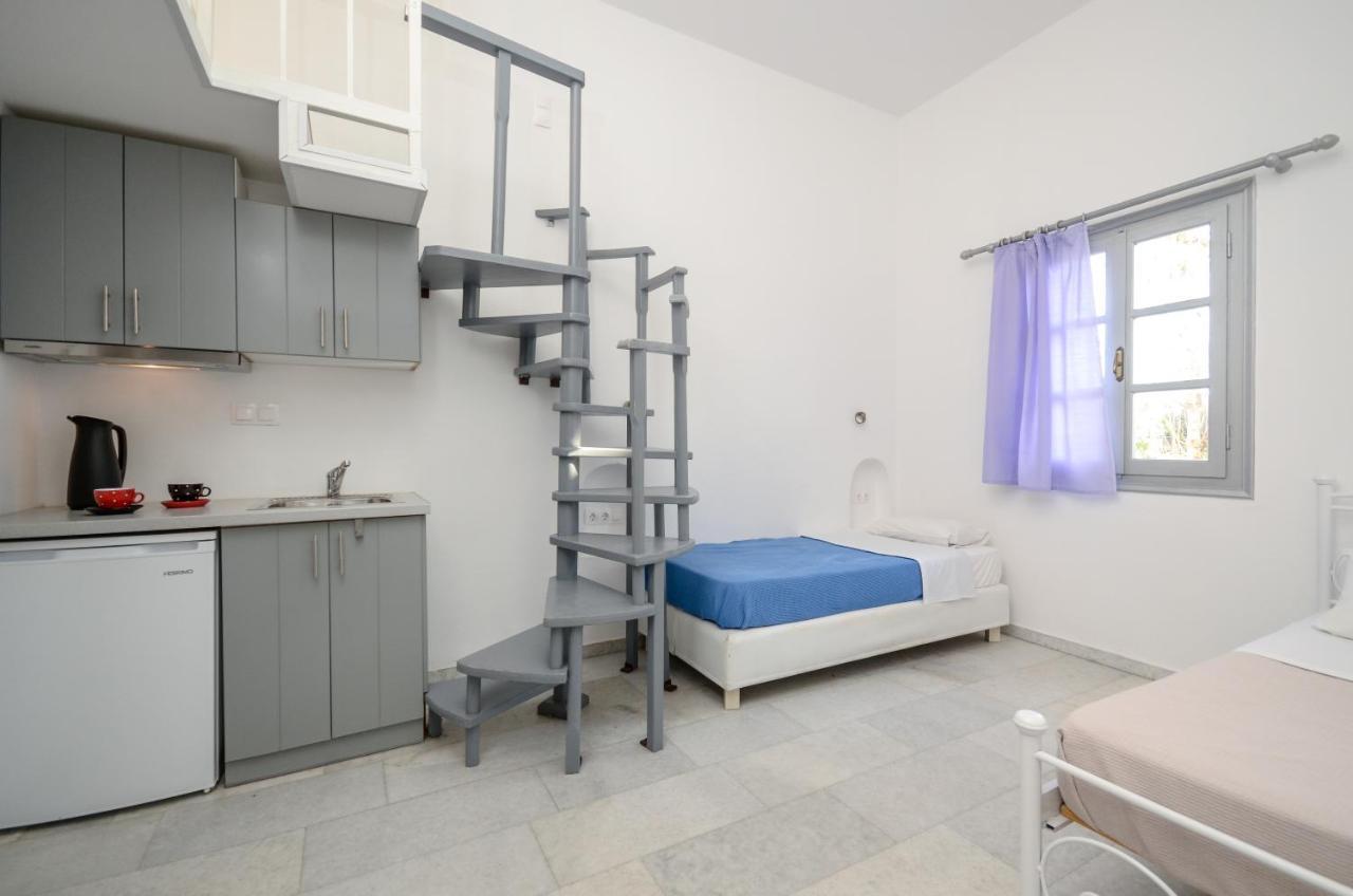 Depis Apartments & Suites Naxos City Екстериор снимка